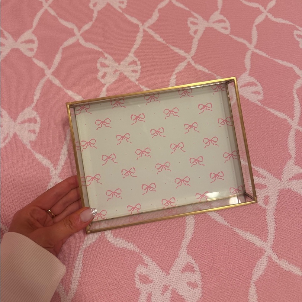 NEW Bow jewelry tray🎀 (NEVER USED)